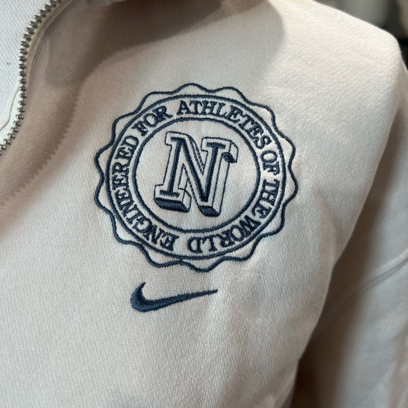 Nike Cropped Pullover - Picture 5 of 10